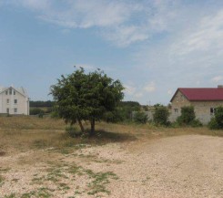 Участок 5 соток на ул. Сапфирной с дмом 170 кв. м.+ пропиской 